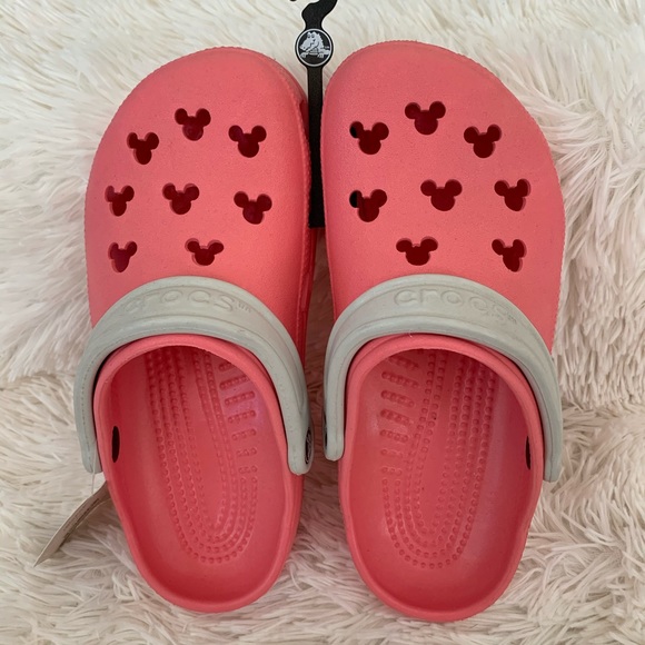 mickey mouse crocs women's